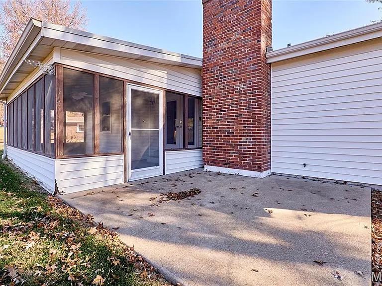 415 Trail Grove Ct — Photo 44