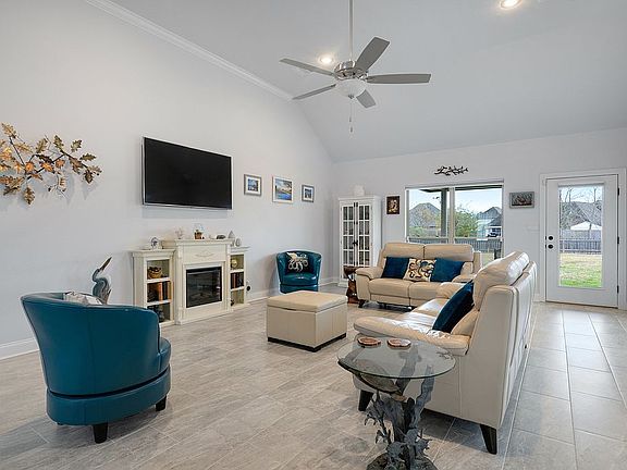 5th image of 22554 Timber Ridge Dr