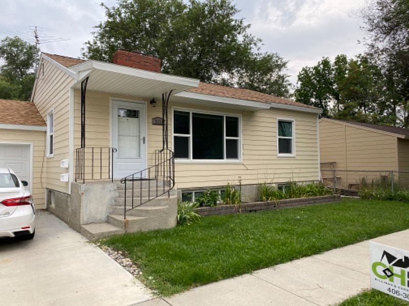 1st image of 1014 4th St W #2