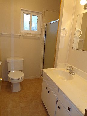 5th image of 1059-61 Opal St