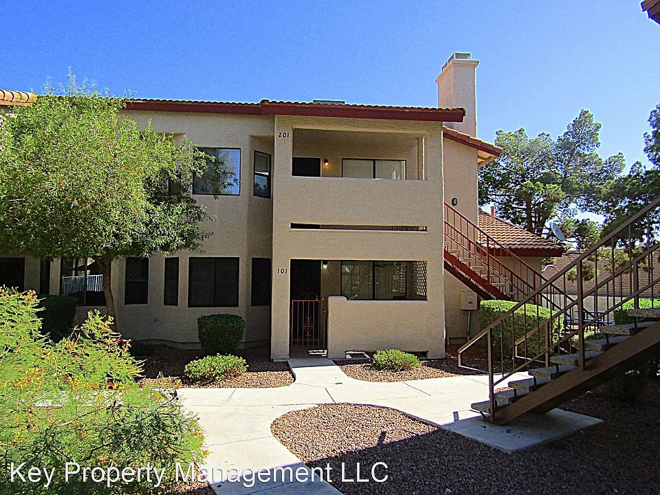 1st image of 833 Rock Springs Dr APT 201