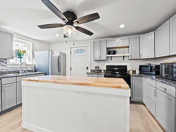 5th image of 134 Francis Rd