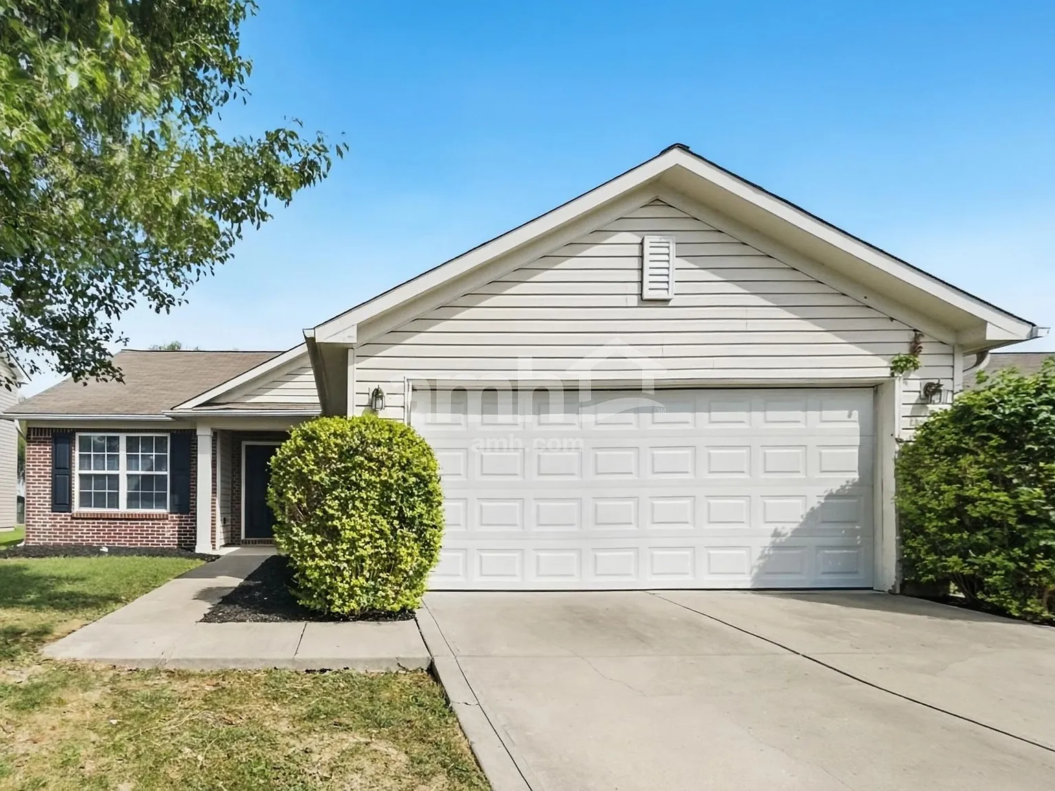 3 bed, 2.0 bath, 1248 sqft, $1,750 — Photo 1