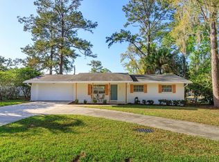 1061 Whiteway Dr, Brooksville, FL 34601