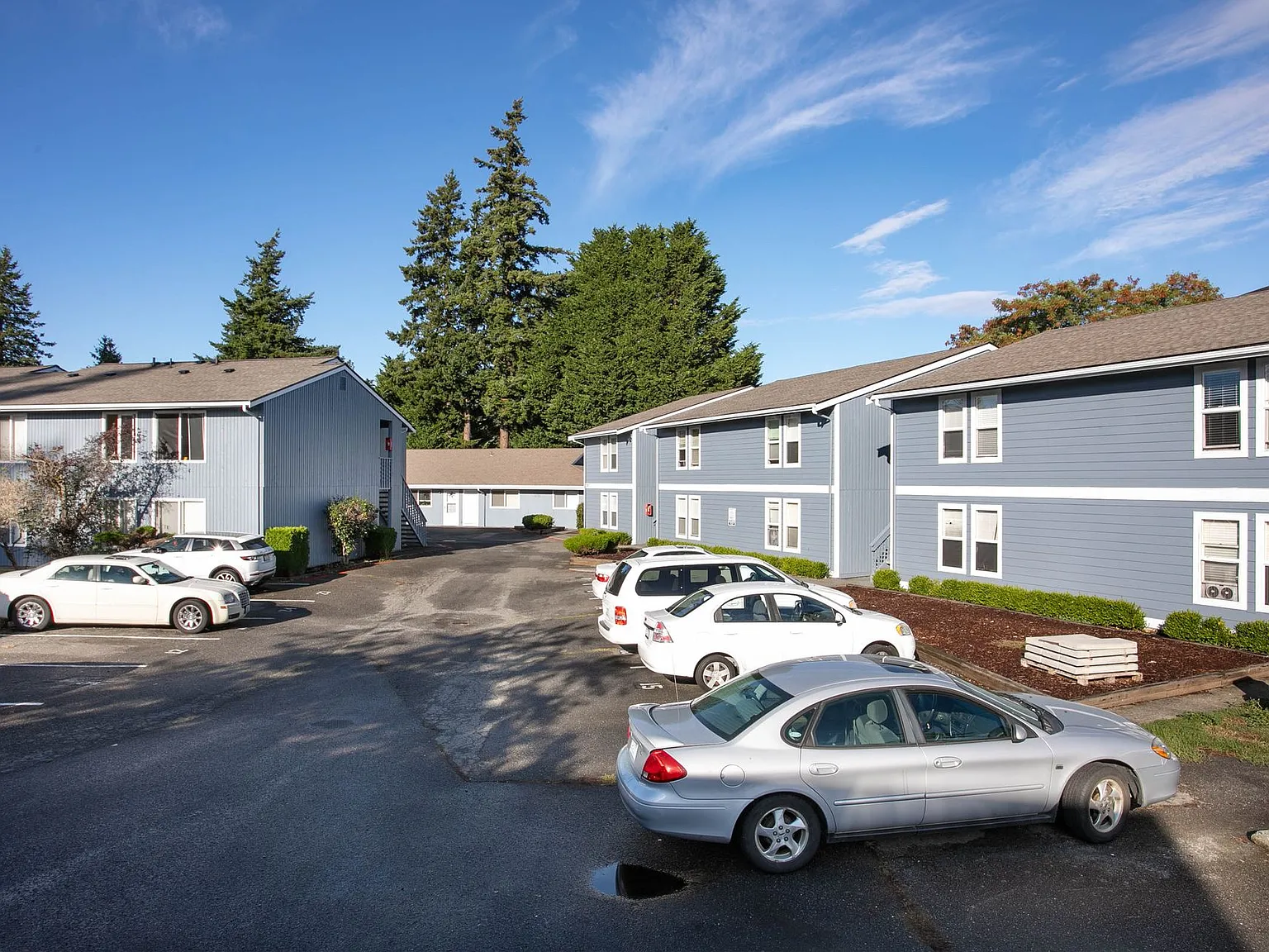 Glacier Park Apartments — Photo 4