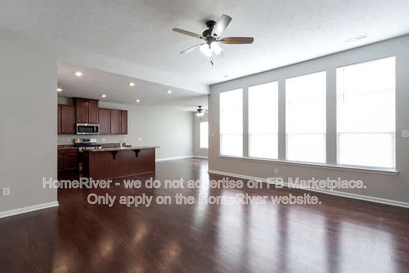 4 bed, 3.0 bath, 2166 sqft, $2,449 — Photo 3