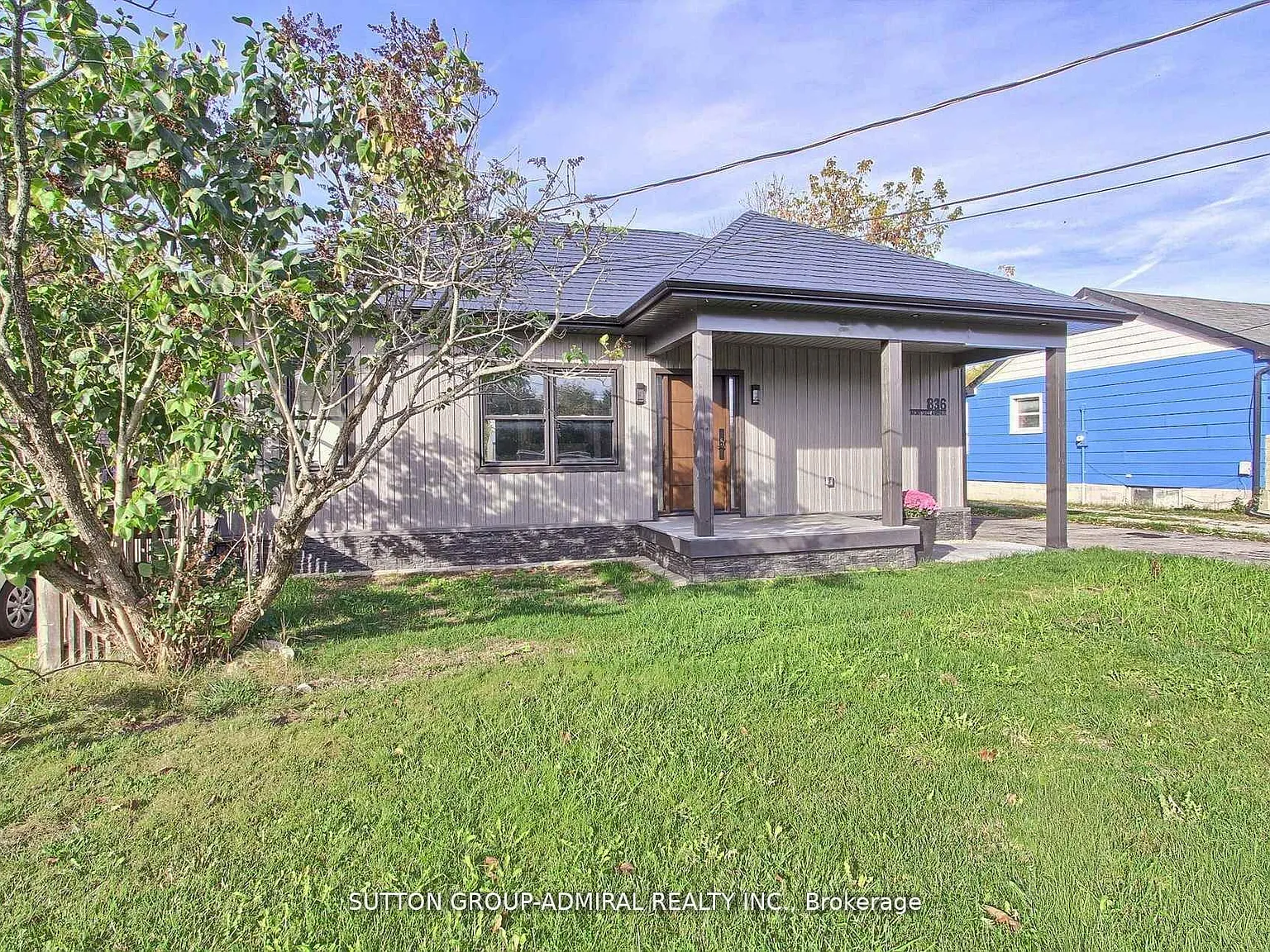 3 bed, $3,000 — Photo 2
