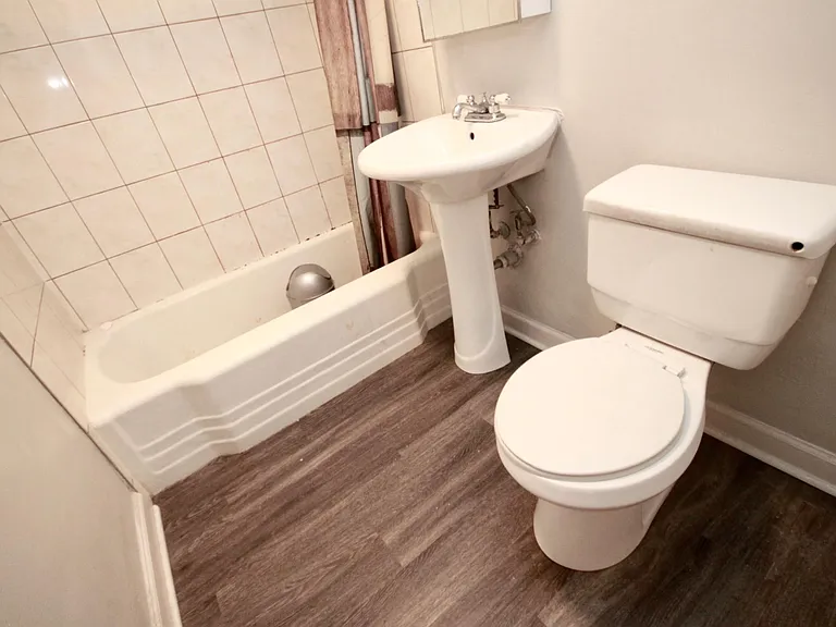 2801 W Logan Blvd #G — Photo 18