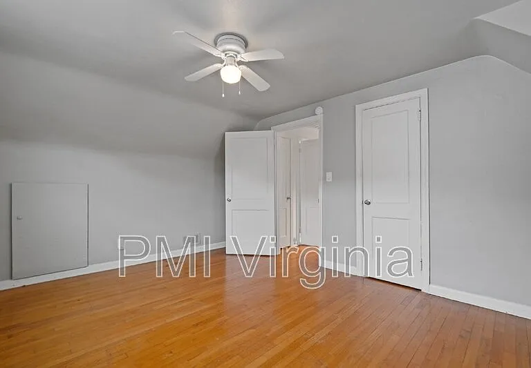 7805 Sheryl Dr — Photo 24