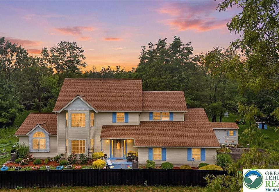 1st image of 222 Martha Ln