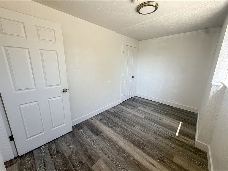 2560 Adams Ave — Photo 11