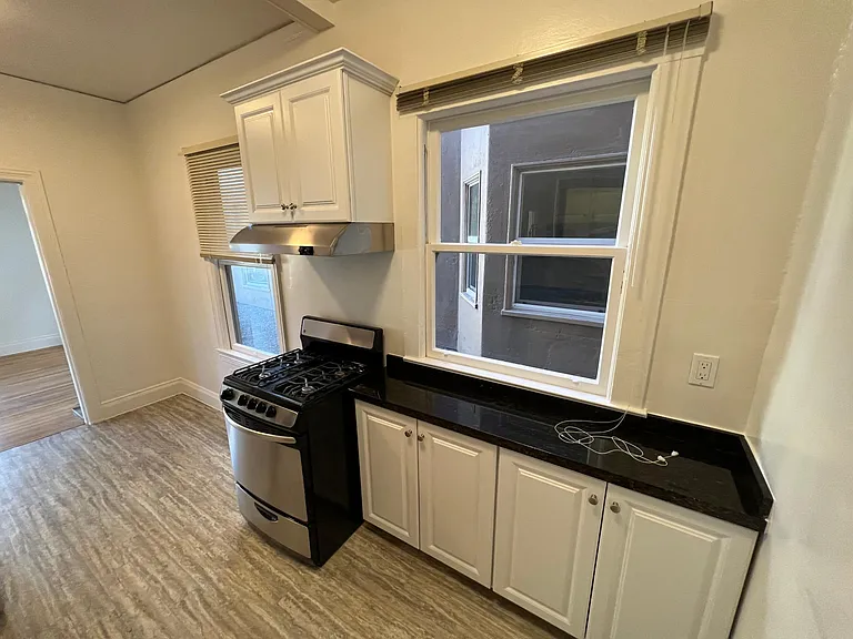 307 Valencia St #201 — Photo 1