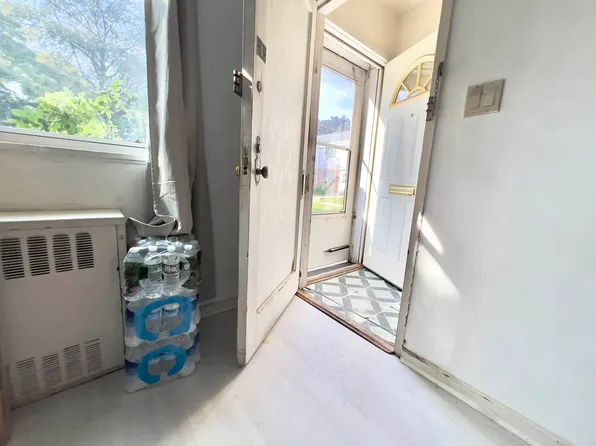 216-25 73rd Avenue image 8 of 32