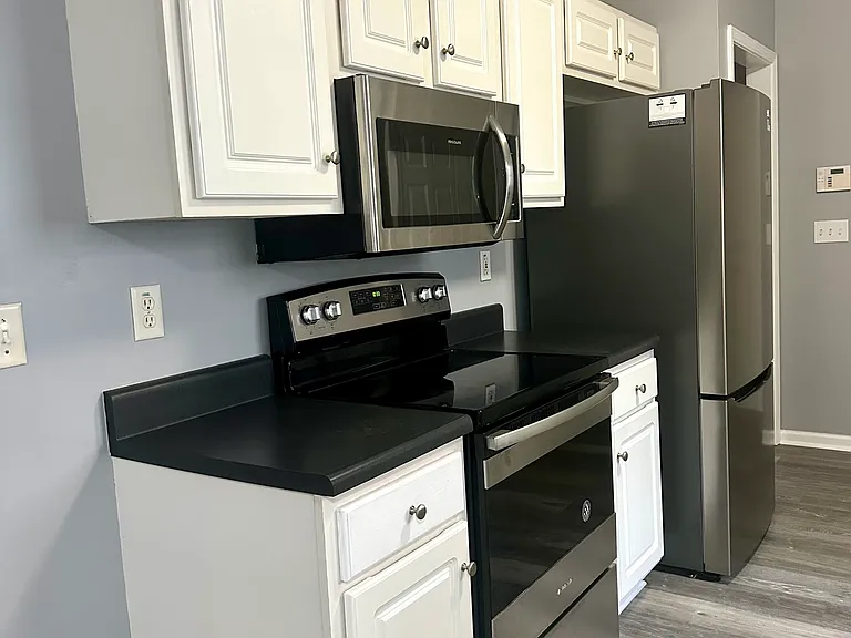1630 Isleworth Cir — Photo 10