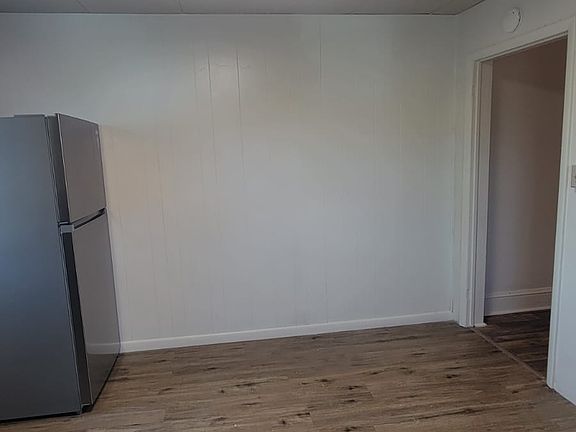 5th image of 400 W Market St #3