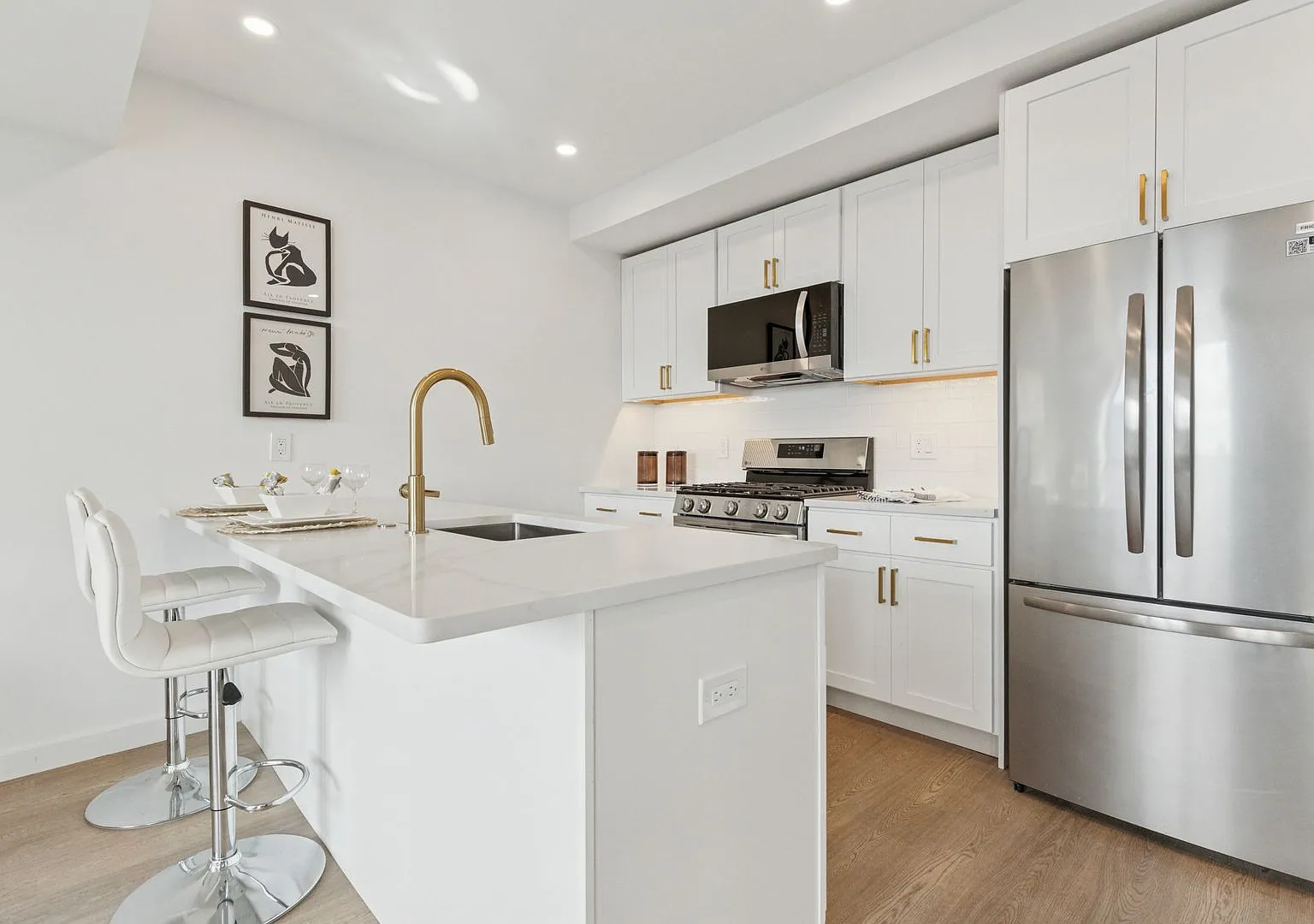 400 York Rd — Photo 1