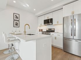 Jenkintown Bank & Trust Apartments