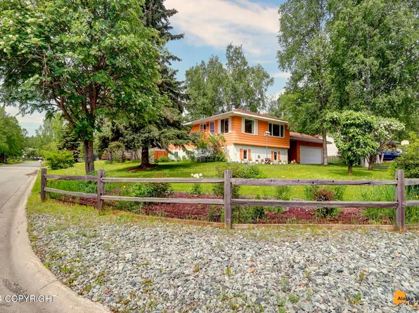 749 Rappe Ct, Anchorage, AK 99518