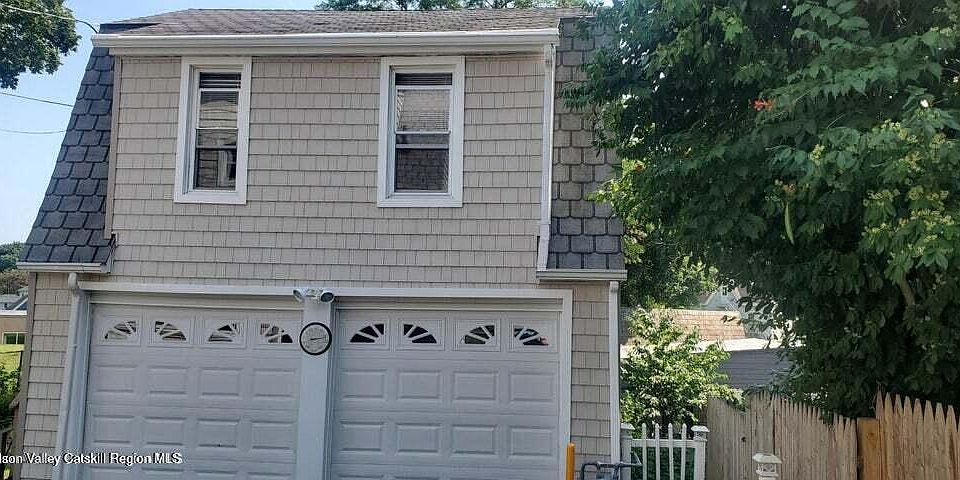 1st image of 10 Hemlock Ave