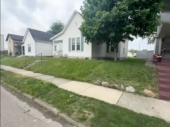3rd image of 764 S Wayne St