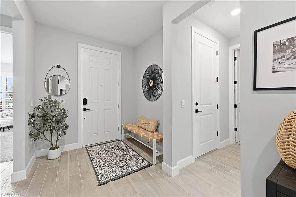 3 bed, 3.0 bath, 2131 sqft, $9,000 — Photo 3