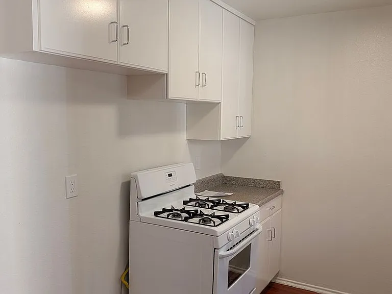 Yaya Valerio Apartments — Photo 7