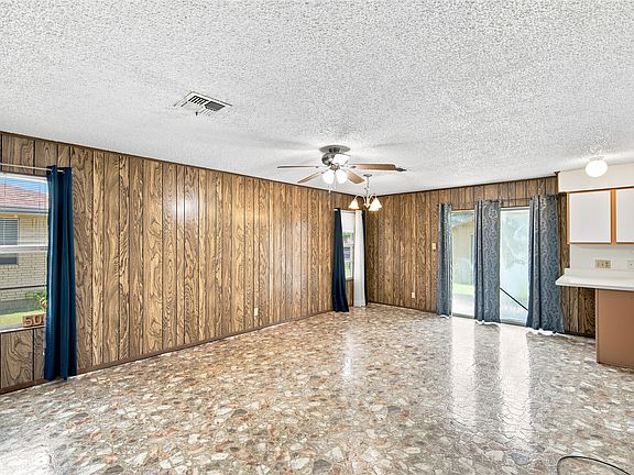 5th image of 504 E Roosevelt Ave