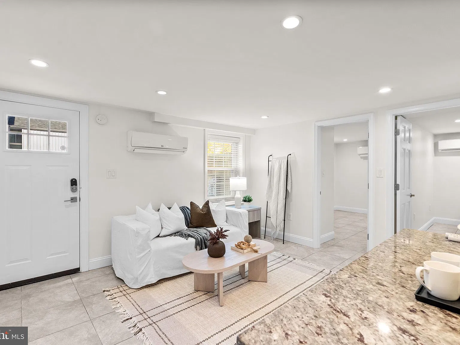 2 bed, 1.0 bath, 485 sqft, $1,750 — Photo 4