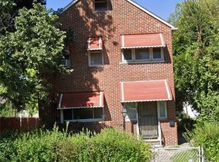 2724 Woodhill Rd, Cleveland, OH 44104