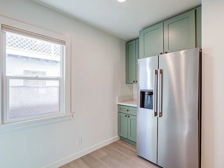 Riverside Residences — Photo 11