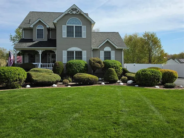 9 Pine Court, Montgomery, NY 12549