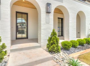 913 NW 156th St, Edmond, OK 73013