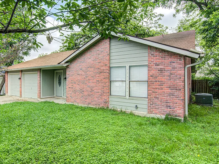 12111 Missel Thrush Ct — Photo 3