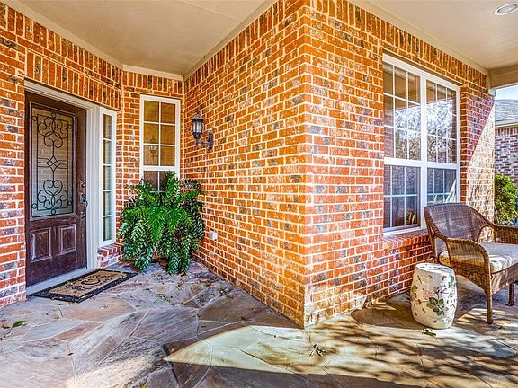5th image of 1838 Overwood Dr