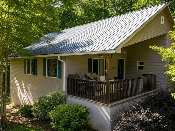 138 Eagle Valley Trl, Dobson, NC 27017