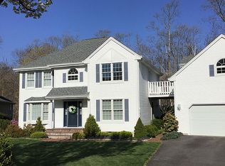 193 Payer Ln, Groton, CT 06355