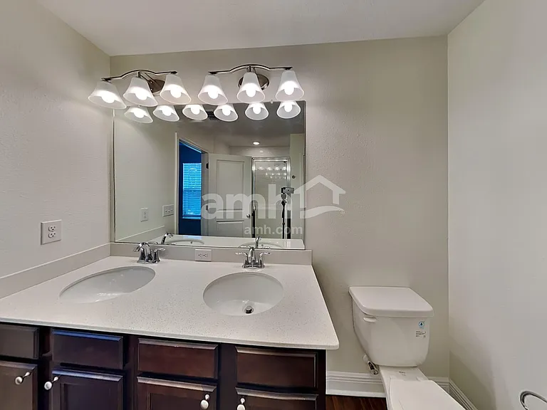 22565 Bellini Cir — Photo 16
