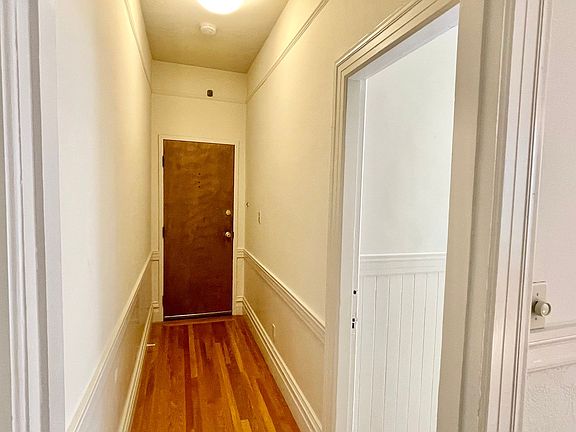 5th image of 327 Presidio Ave #2