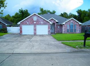 54 Ridgewood Dr, La Place, LA 70068
