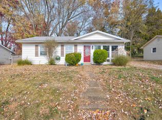 713 Thornberry Dr, Evansville, IN 47710