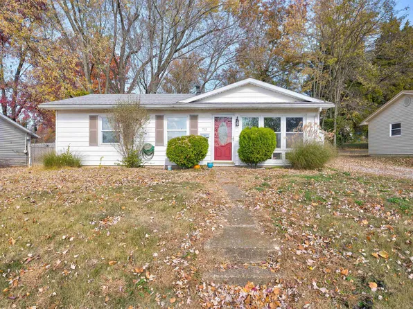 713 Thornberry Dr, Evansville, IN 47710