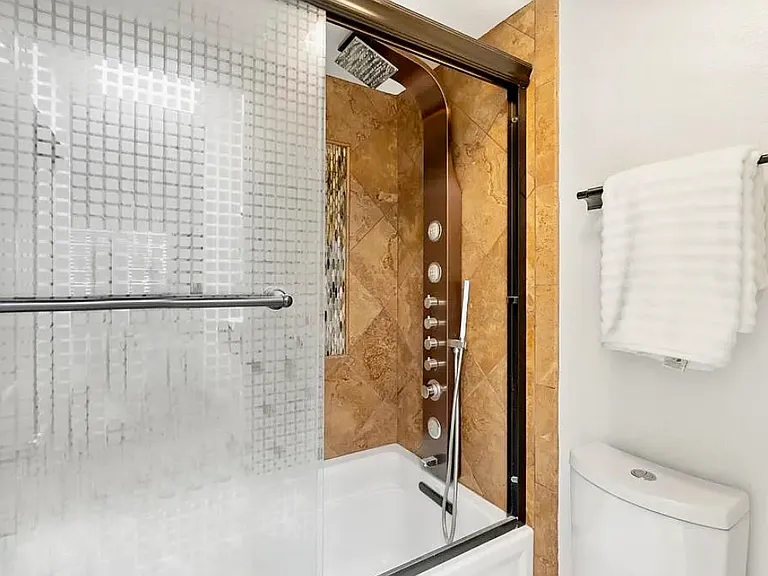 501 N Pacific St — Photo 13