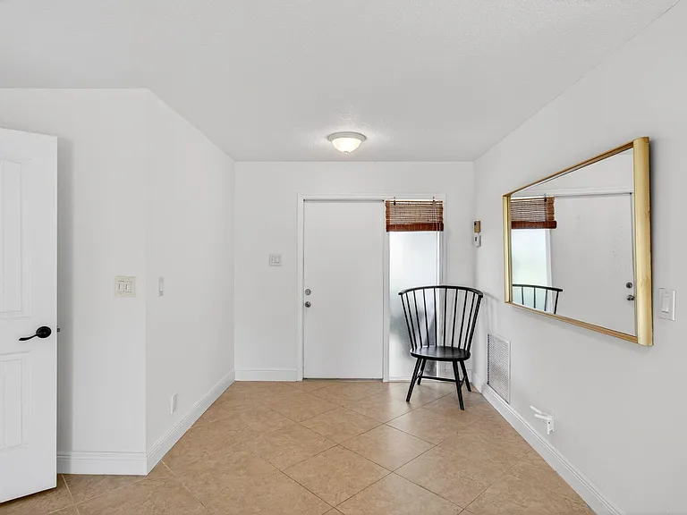 6038 Lasalle Rd — Photo 10