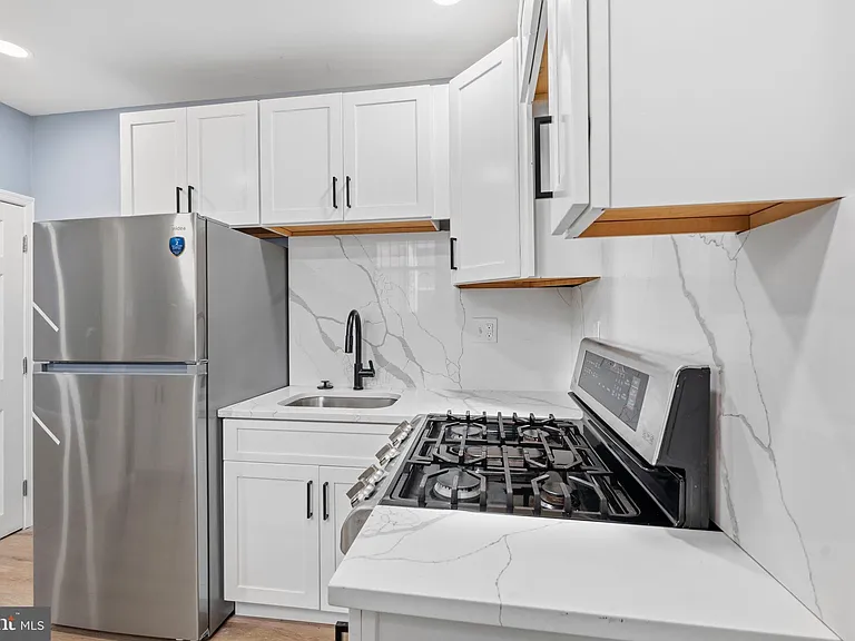 2224 E Clearfield St — Photo 10