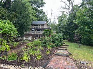 8 River Rd, Barrington, NH 03825