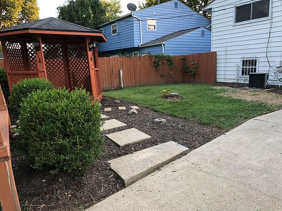 2nd image of 3404 Bryant St