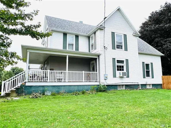 701 S 5th St, Hoopeston, IL 60942