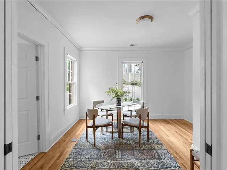 833 Martina Dr NE — Photo 6