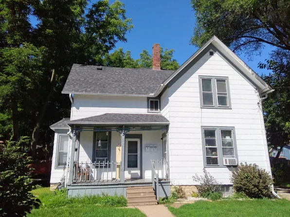 312 Randall St, Waukesha, WI 53188