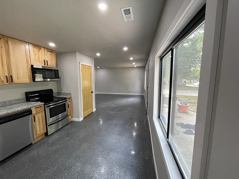 1522 Wedgewood Dr — Photo 6